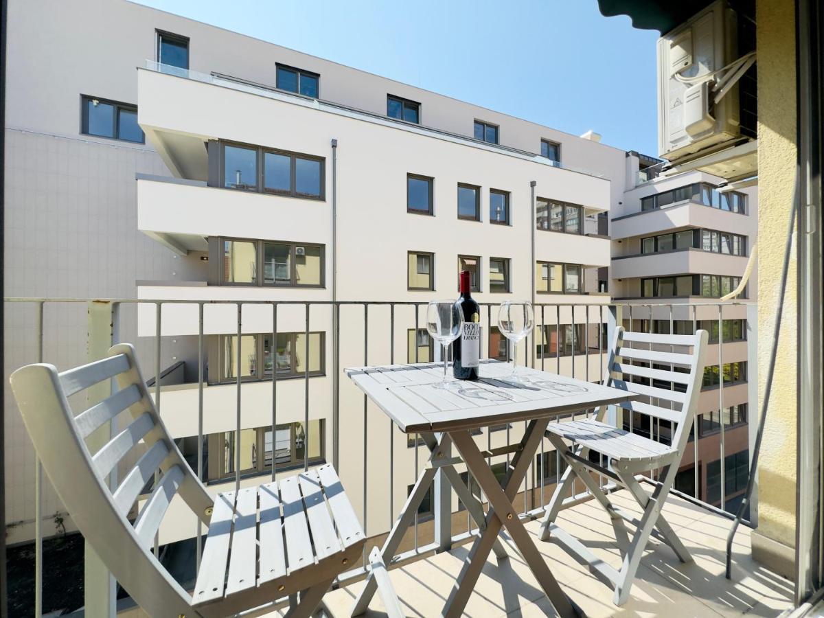 Corvin City Apartment - Free Parking- Budapesta Exterior foto